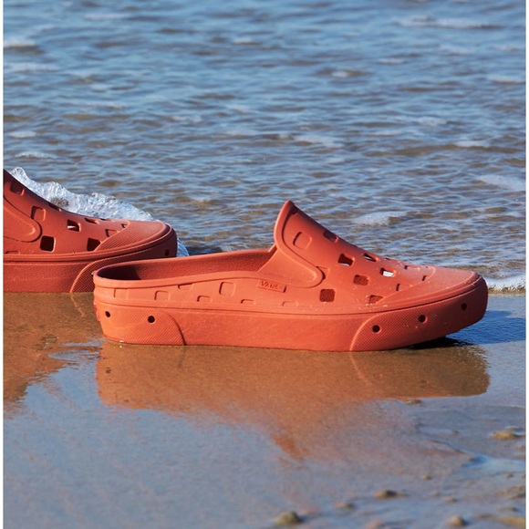 Vans Shoes - VANS SLIP-ON MULE TRK SHOE BURNT OCHRE